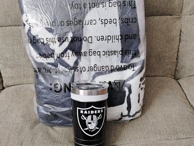 Raider's Swag - blanket & tumbler