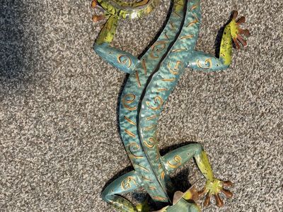 Large Metal Gecko Wall Art Decor - Green/Blue, 28" Length
