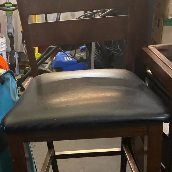 4 Brown/Black Stools