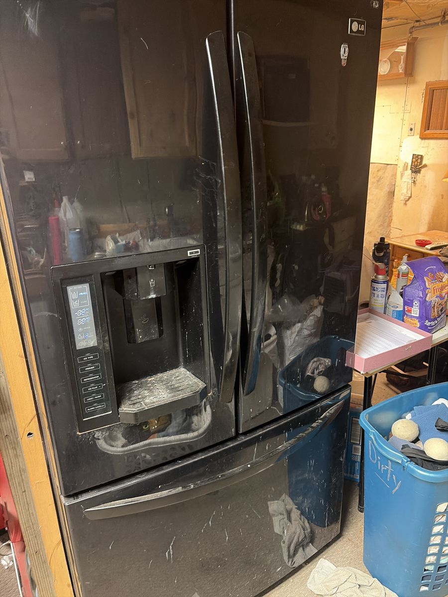 Working Lg Refrigerator