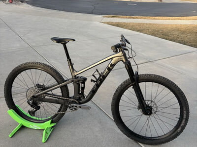 2024 Trek Top Fuel GX Transmission Medium