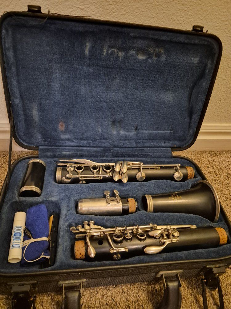 Buffet Clarinet with Warranty