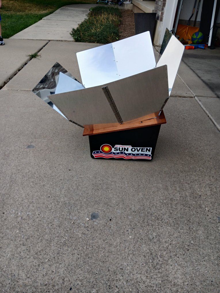 All American Sun Oven Solar Cooker with Reflector Panels