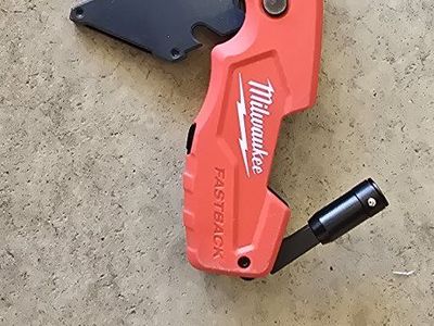 Milwaukee FASTBACK Utility Knife with Integrated Bottle Opener and Bit Holder