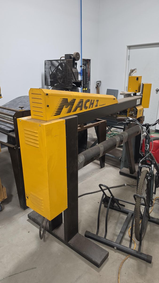 Commercial HVAC Rolling Head Pinspotter- Sheet metal insulation machine