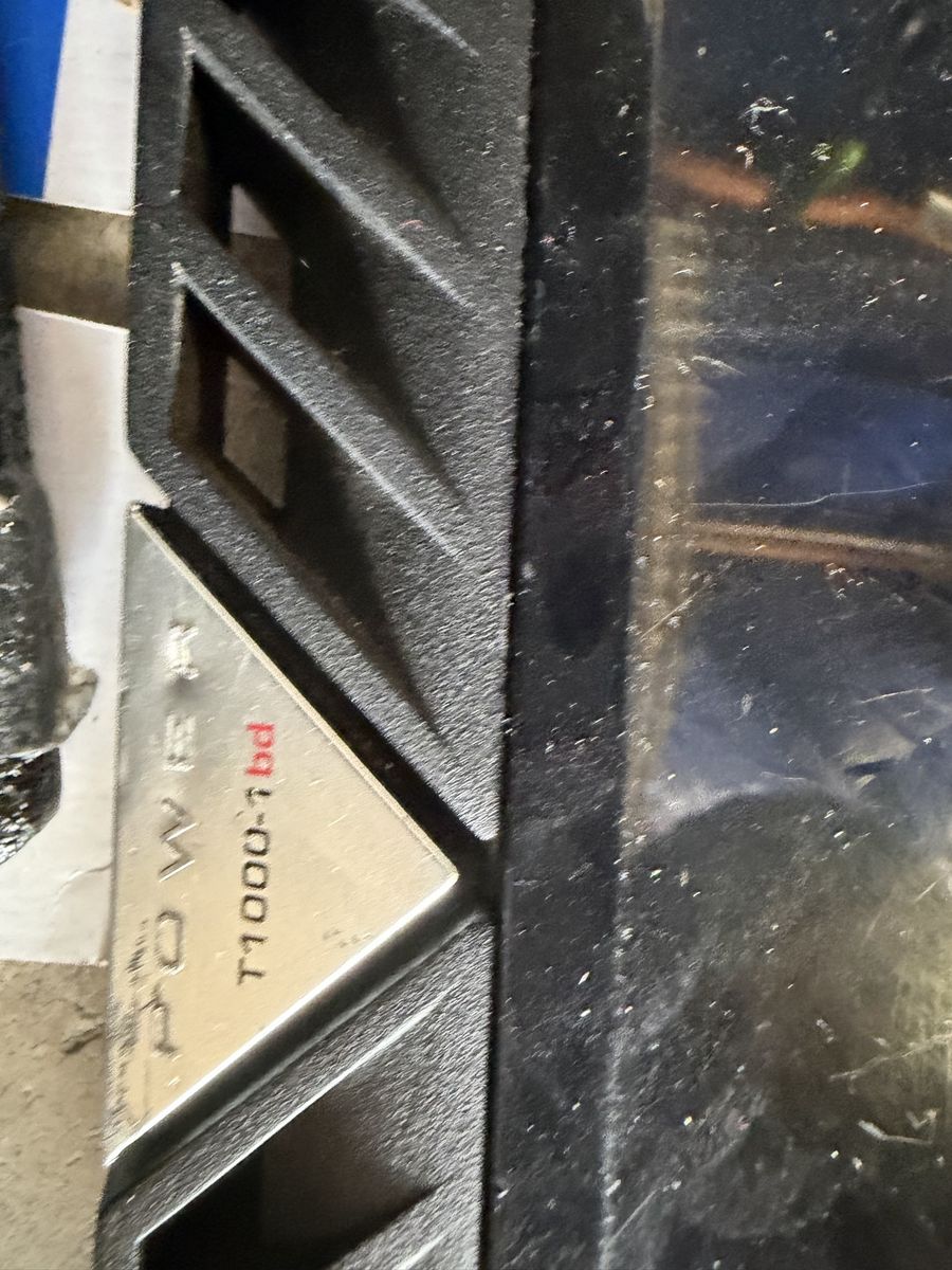 Main image 6