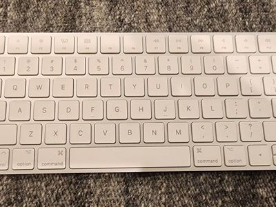 Genuine Apple Magic Keyboard Wireless Bluetooth in white