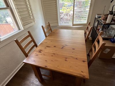 Pine Wood Dining Table & 4 Chairs - Light Brown, Extendable