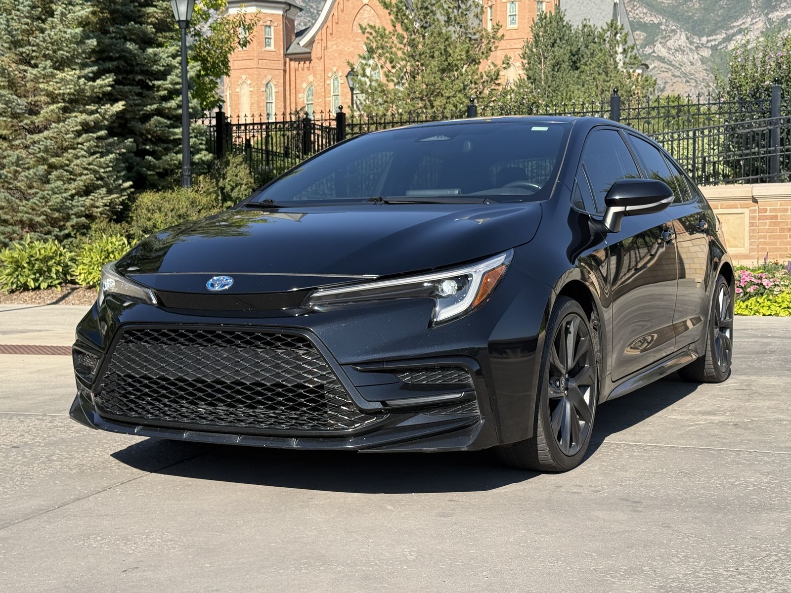 2023 Toyota Corolla Hybrid SE