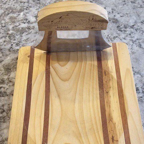 Alaskan Ulu Knife and Chopping Board