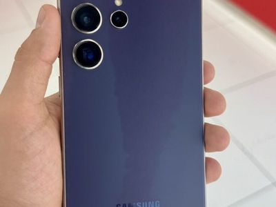 Samsung Galaxy S24 Ultra, 256 GB - AT&T, Cricket, Verizon, T-Mobile, MetroPCS, Mint Mobile, Tello, Google FI, and Ting