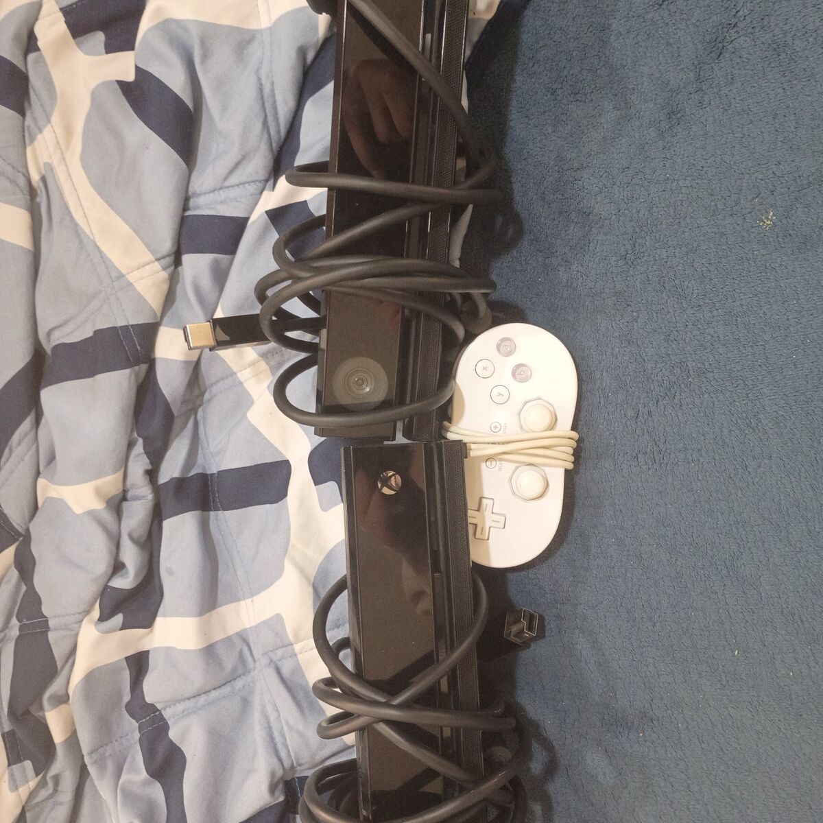 Xbox One connect sensor and Wii remote mini