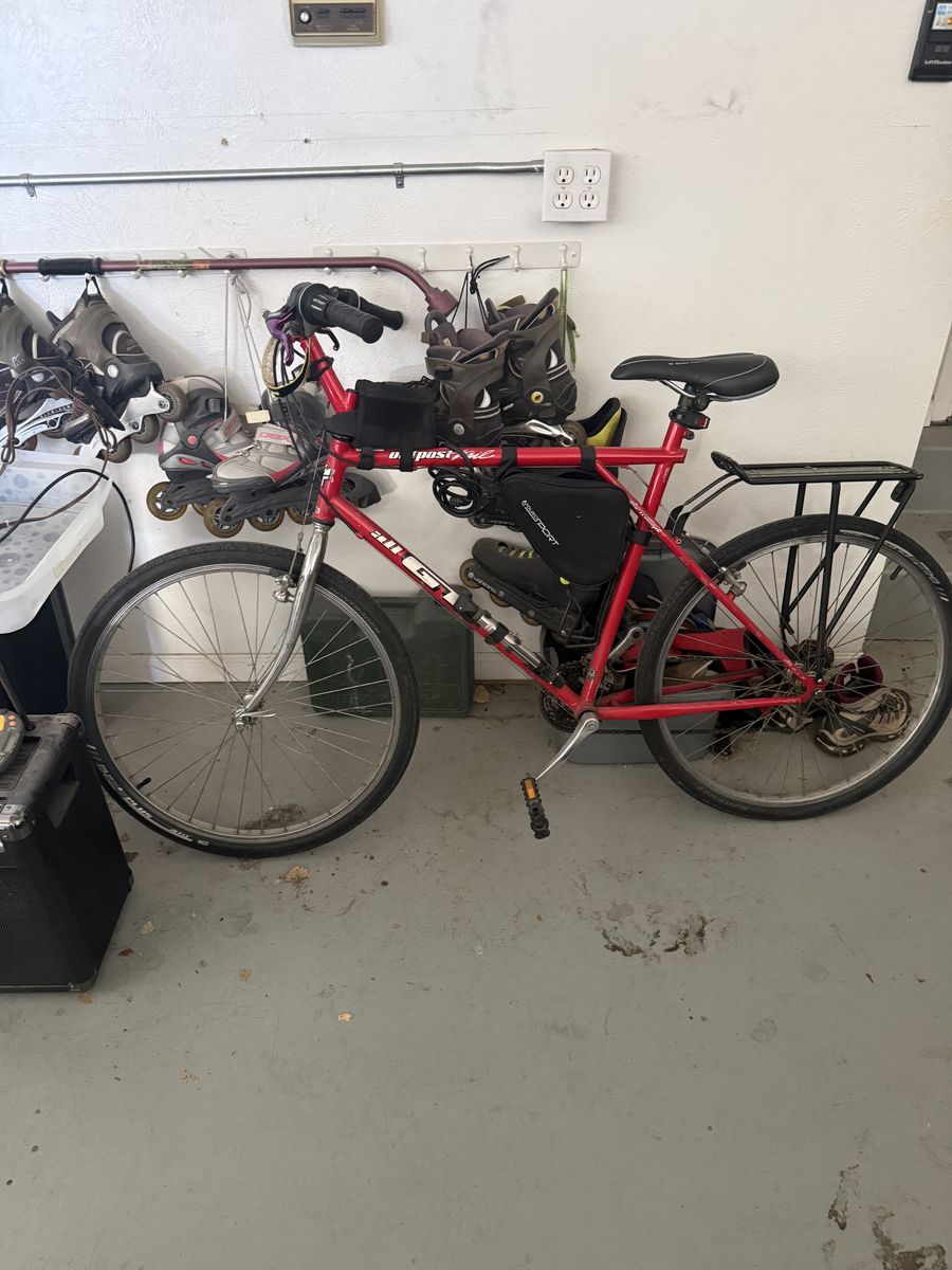 Vintage GT Triple Triangle Outpost