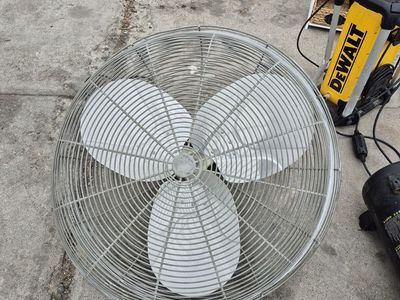 Shop fan