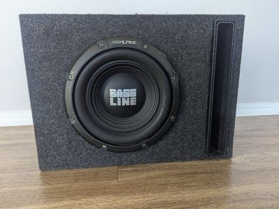 ALPINE BASS LINE W10S4 10"
750 WATT SUBWOOFER WITH PORTED ENCLOSURE.