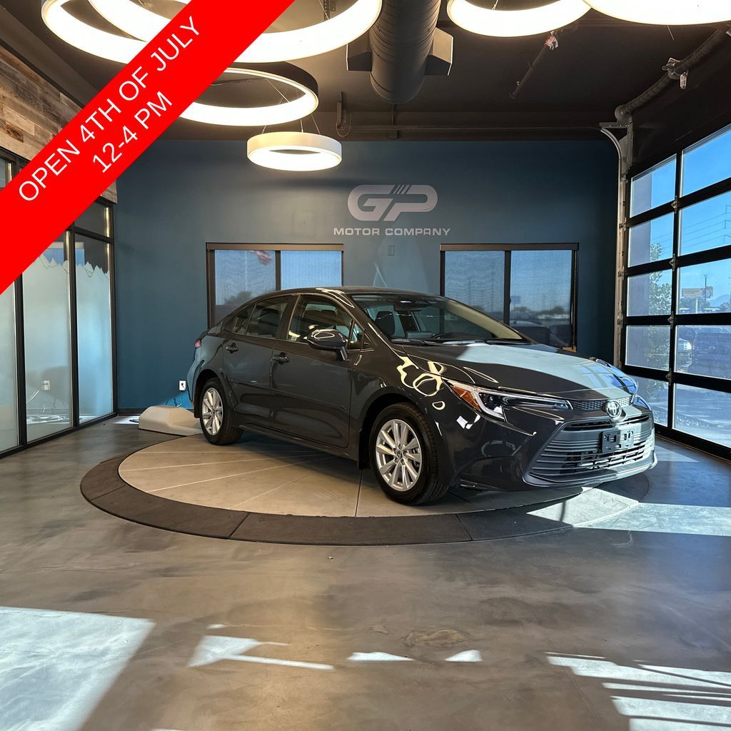 2026 Toyota Corolla Hybrid LE