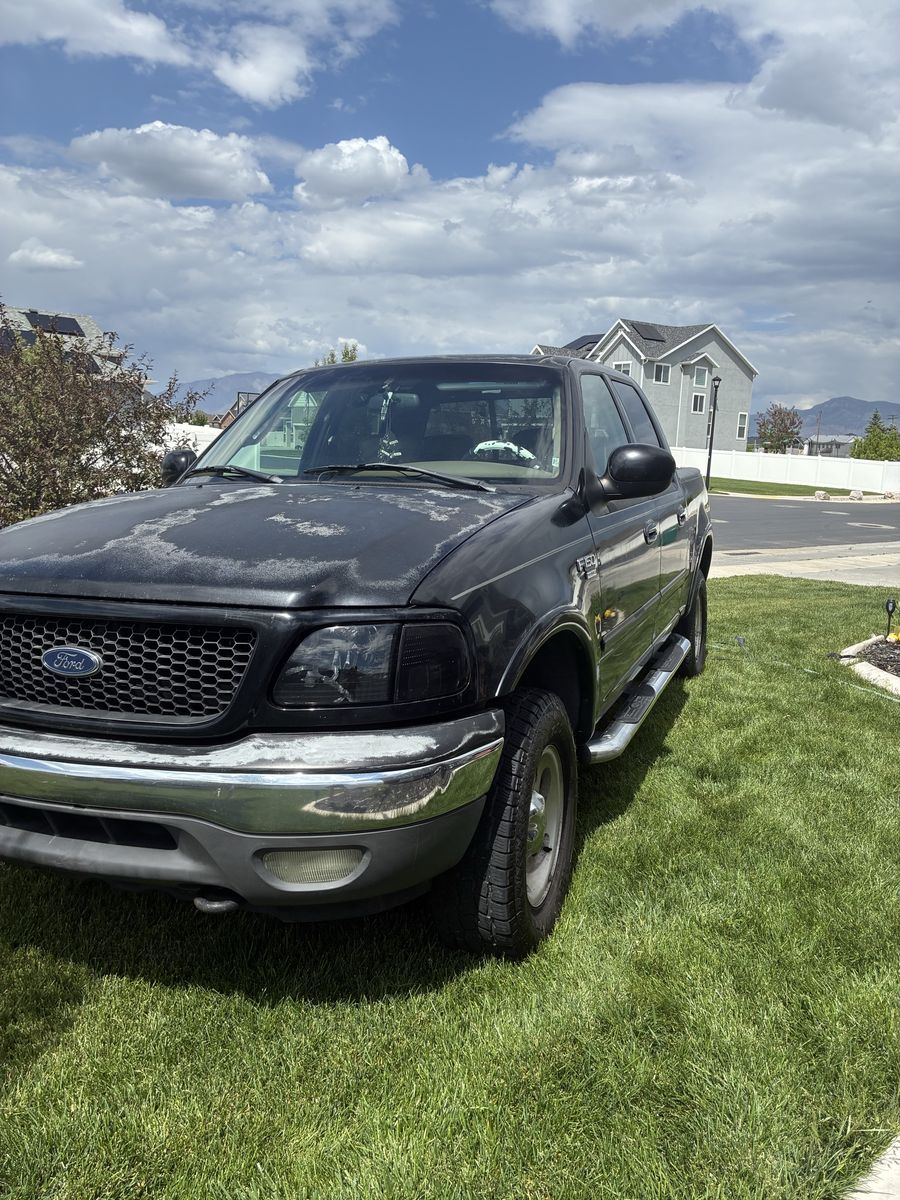 2002 Ford F-150 XLT