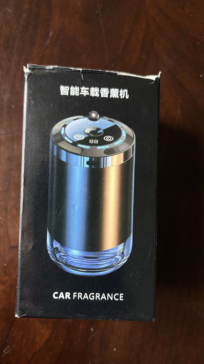 Smart Car Fragrance Diffuser / Aroma Diffuser - a rechargeable car air freshener.