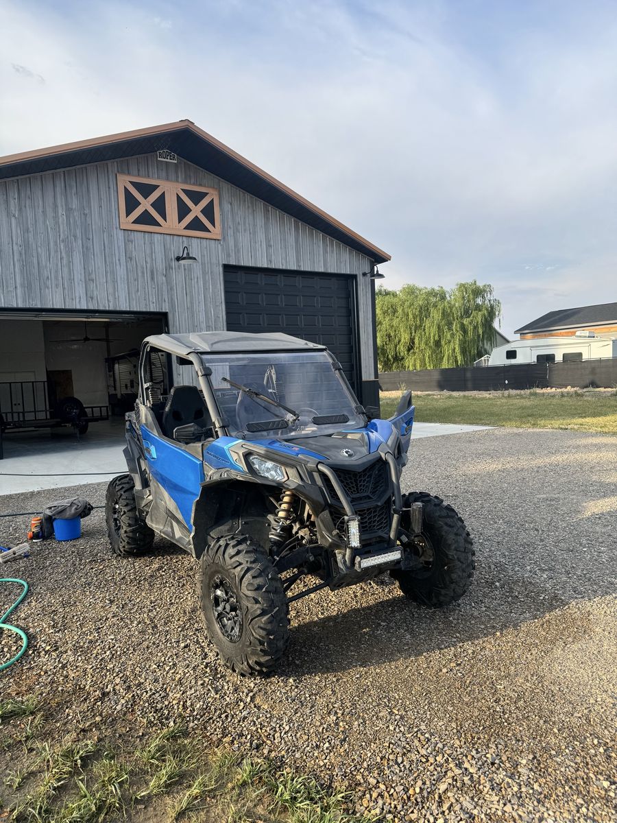 Can-Am Maverick Sport 1000R UTV Side-by-Side - Blue
