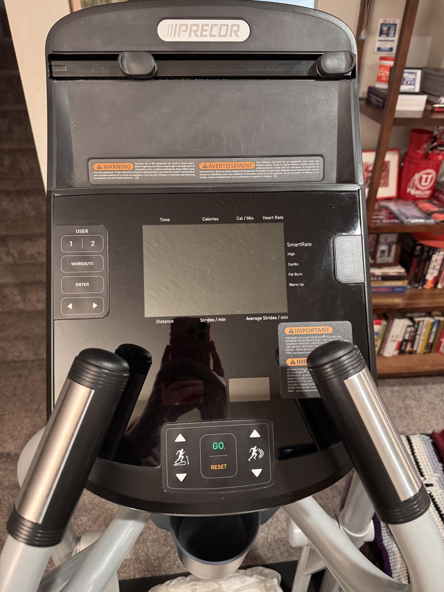Precor EFX 225 Elliptical