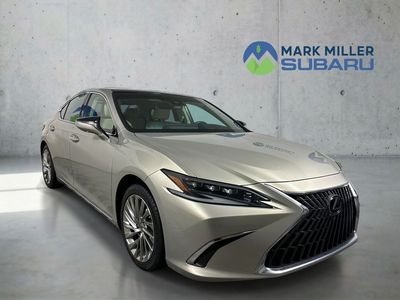 2022 Lexus ES Ultra Luxury