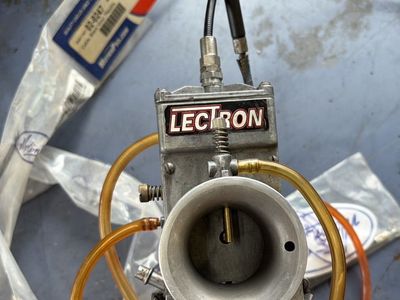 Lectron Carburator