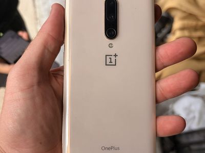 OnePlus 7 Pro - Almond, Unlocked (cracked screen)