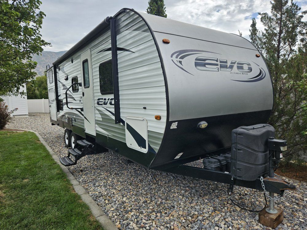2017 Forest River EVO T2550