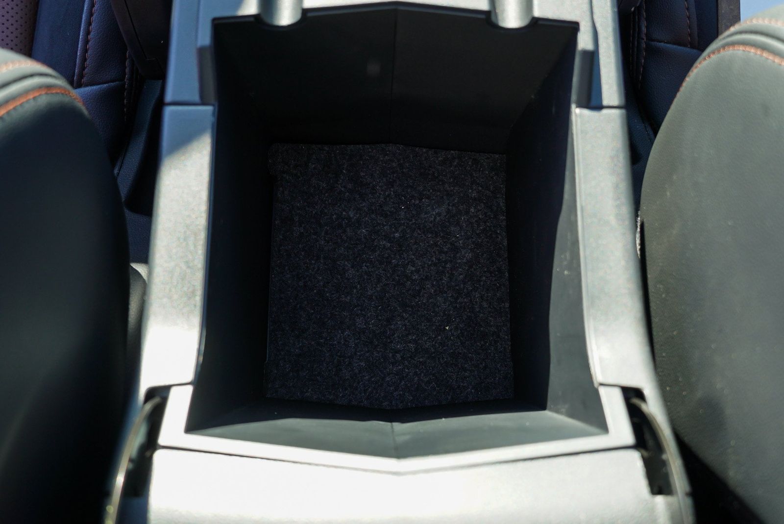 Main image 42