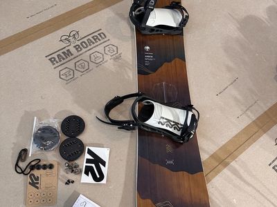 Complete set: Arbor System Rocker Snowboard with K2 Tripod Bindings, Size 148 CM - Womens 8.0 boot + extra bindings