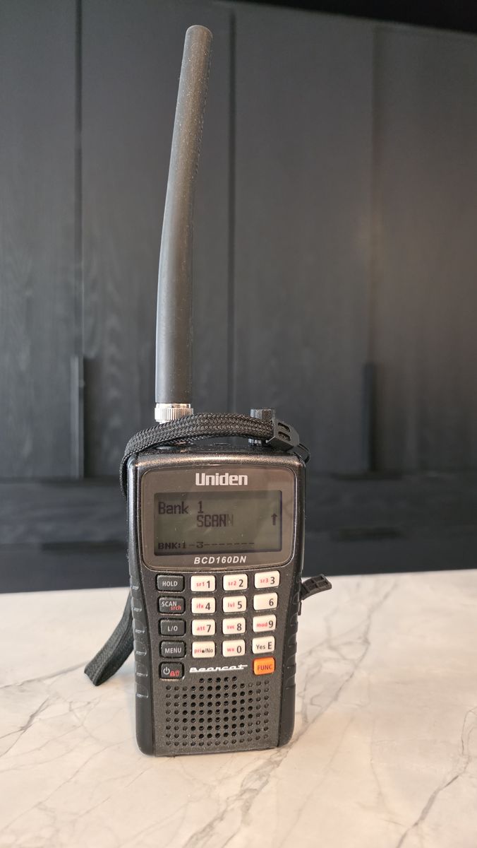 Uniden Bearcat BCD160DN Handheld Digital Scanner