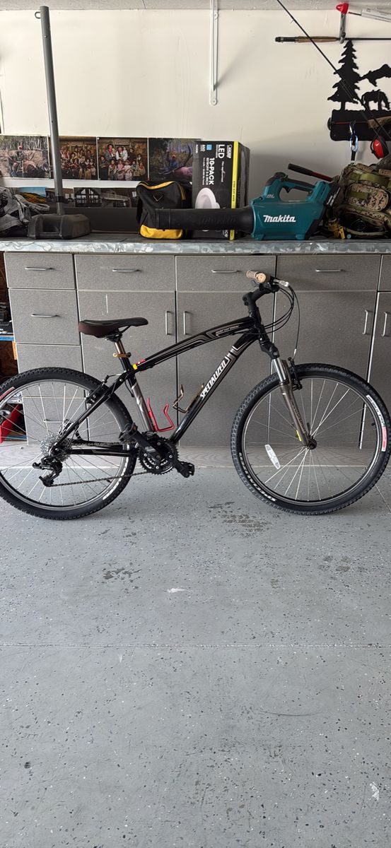 Specialized Hardrock Mountain Bike - Black, Multi-Speed