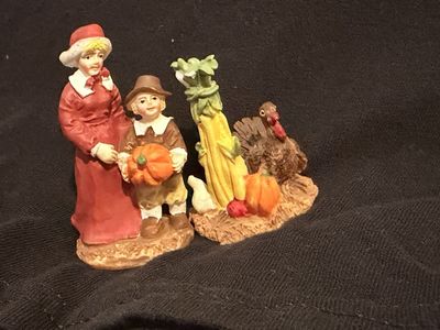 Vintage Thanksgiving Pilgrim Woman & Child Figurine Set, Resin Harvest Decor