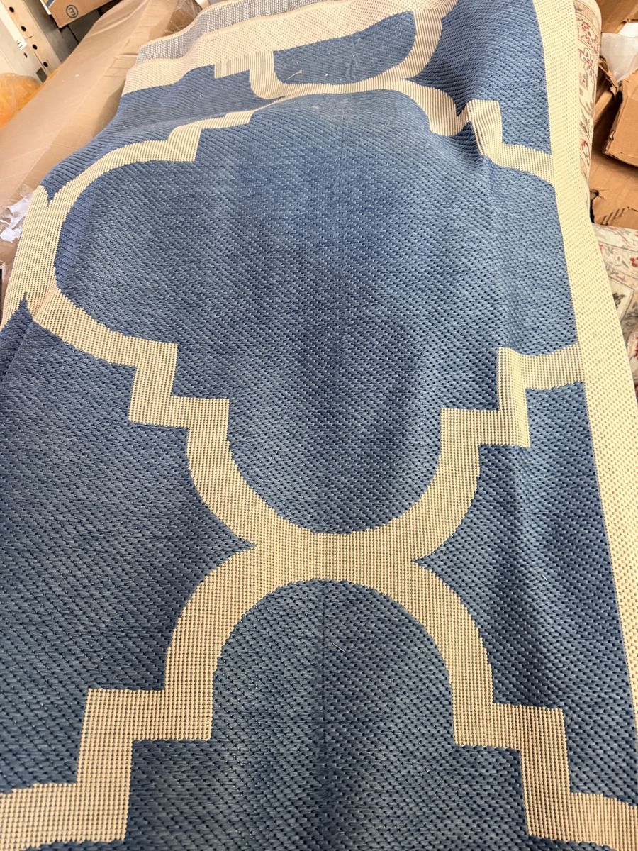 New. Safavieh Geometric 9x12  Indoor/Outdoor Area Rug. Gorgeous!