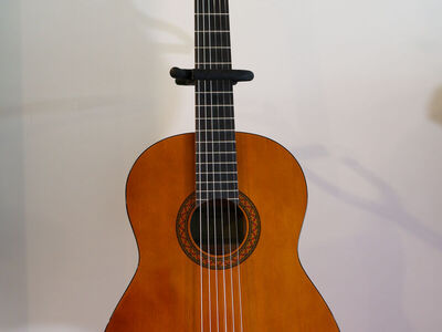 Yamaha C40 Classical Acoustic Guitar Natural Brand NEW