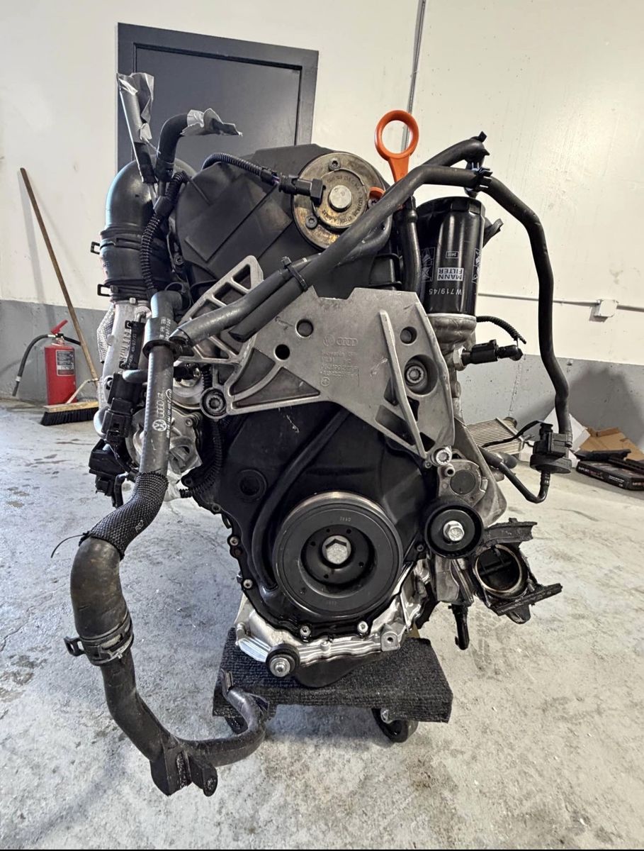 Volkswagen Audi 2.0T engine