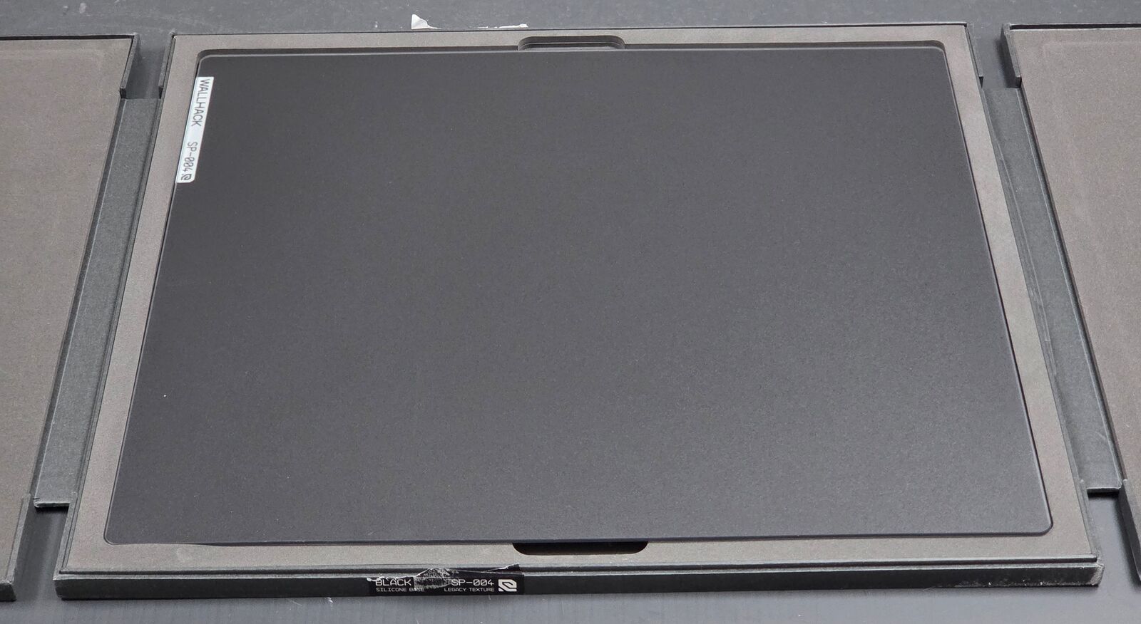 Wallhack (Skypad) SP-004 Black Glass Mousepad