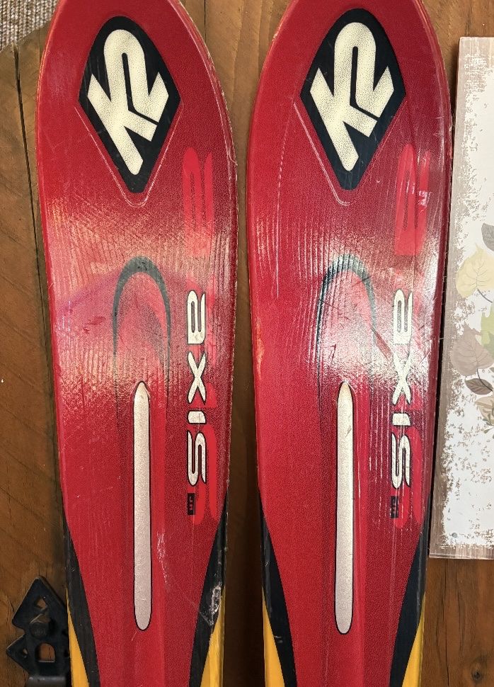 Skis