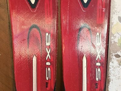 Skis