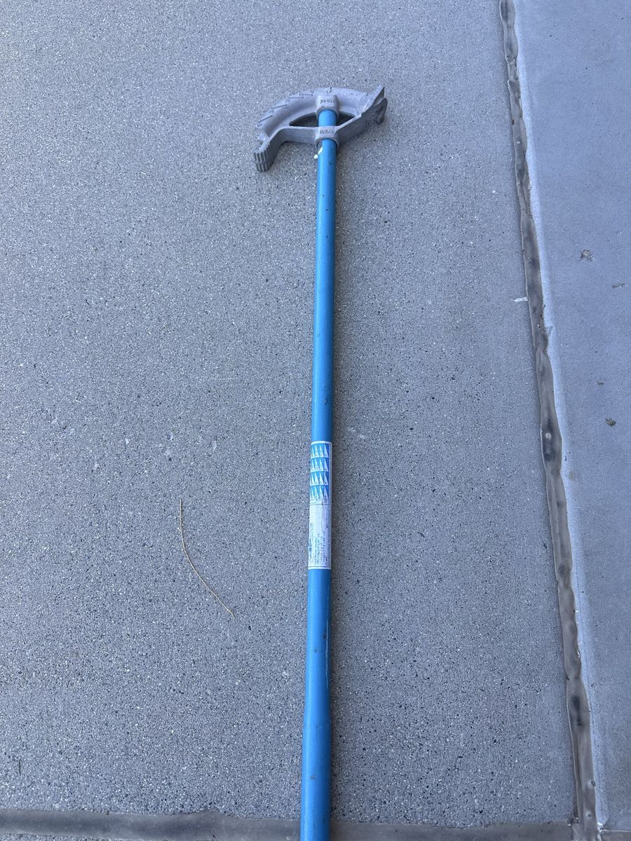 Conduit bender