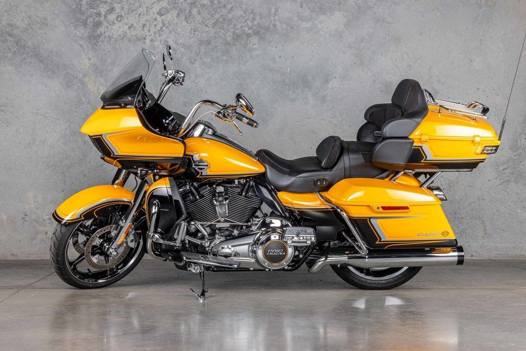2022 Harley-Davidson® FLTRKSE - CVO™ Road Glide® Limited