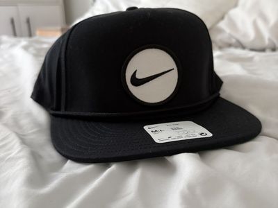 BRAND NEW Nike Golf Pro Cap Flat Bill Snapback Hat Black/Green M/L Dri-FIT Adult Unisex