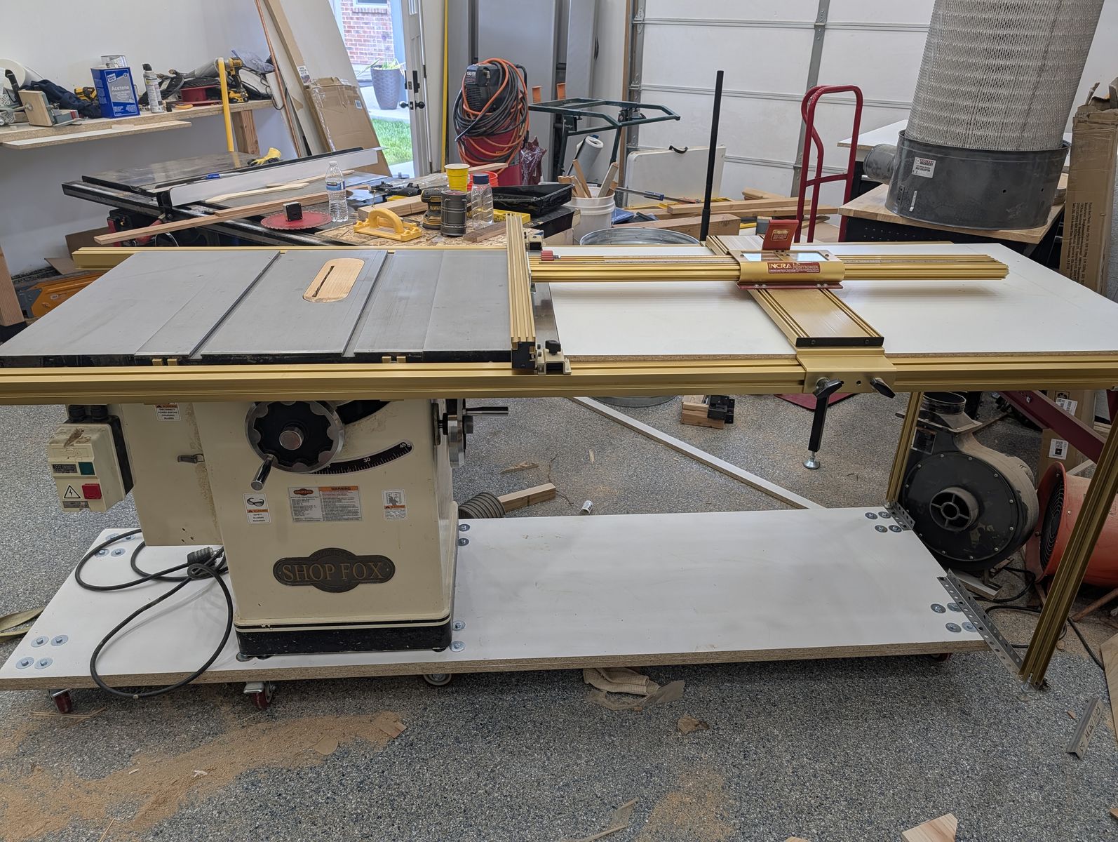 5HP Shop Fox Cabinet Saw + Incra LS52-TS Fence