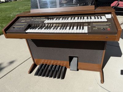 Baldwin X-200 electric Organ