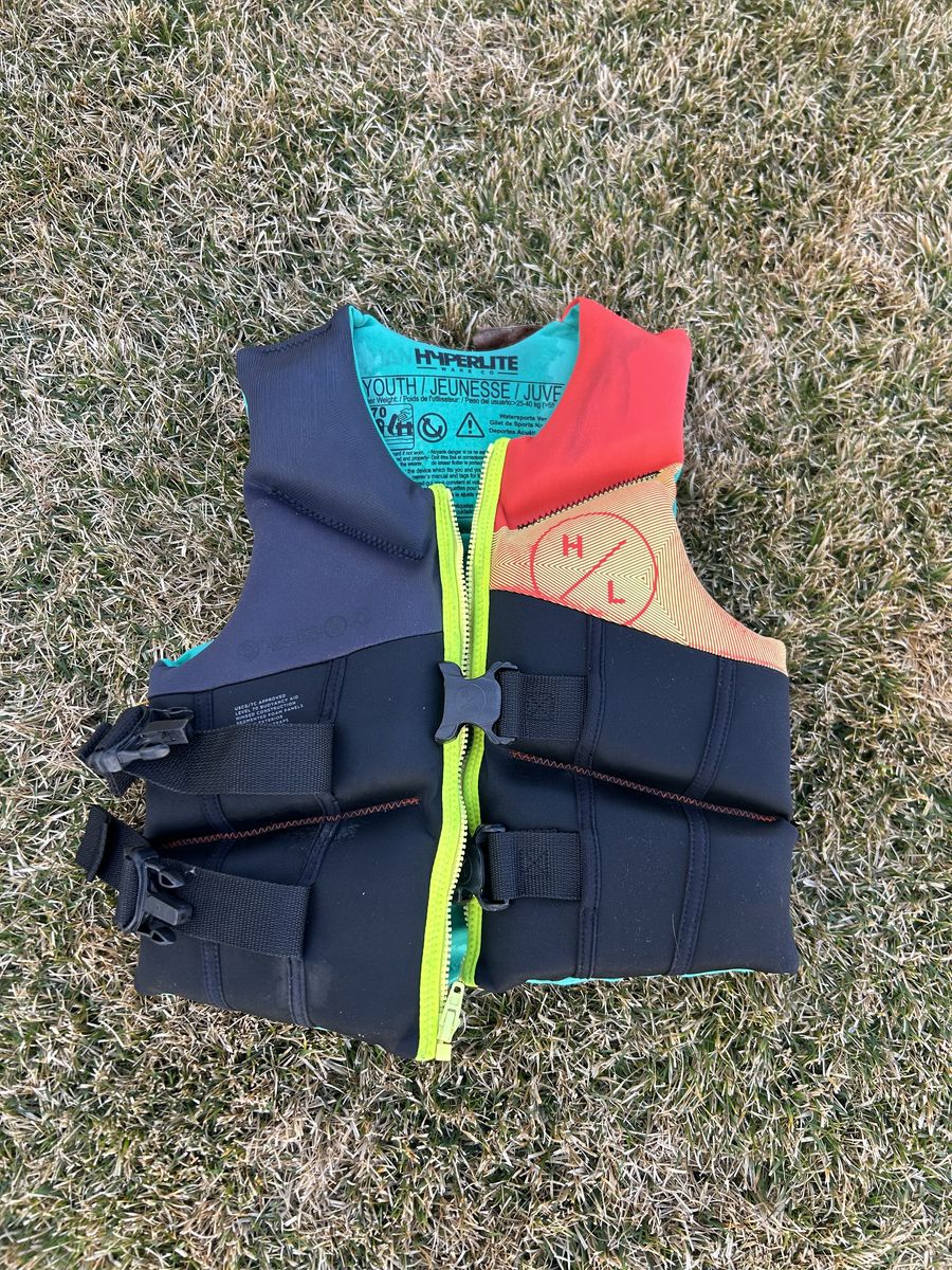 youth life vest/jacket