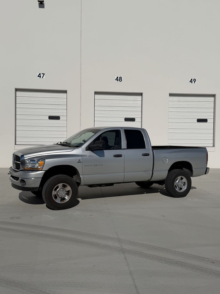2006 Dodge Ram 2500 SLT