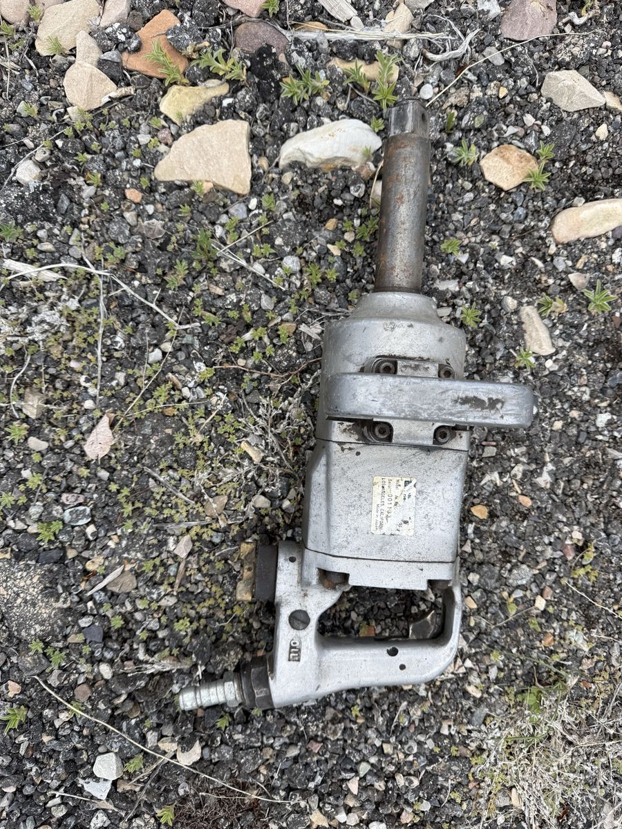 Heavy Duty Pneumatic Impact Wrench - Industrial Grade Air Tool