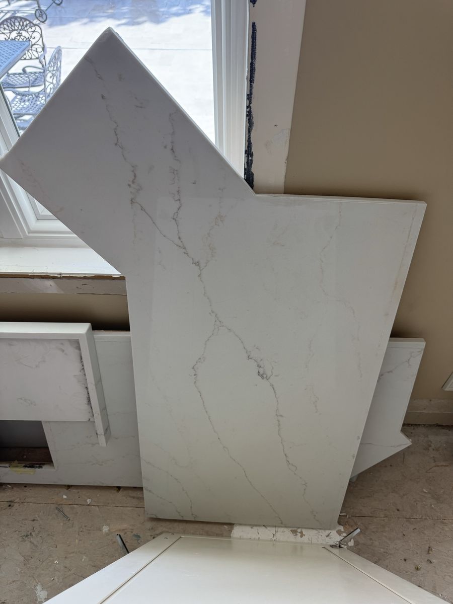White Quarrz Countertops