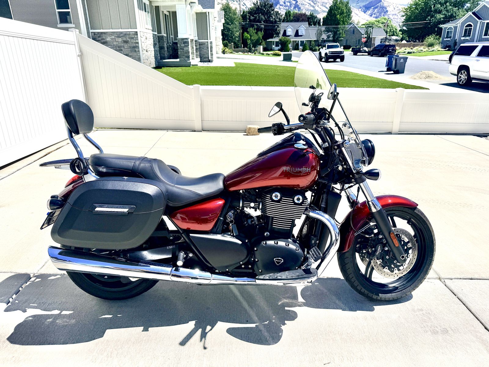 2017 Triumph Thunderbird Storm 