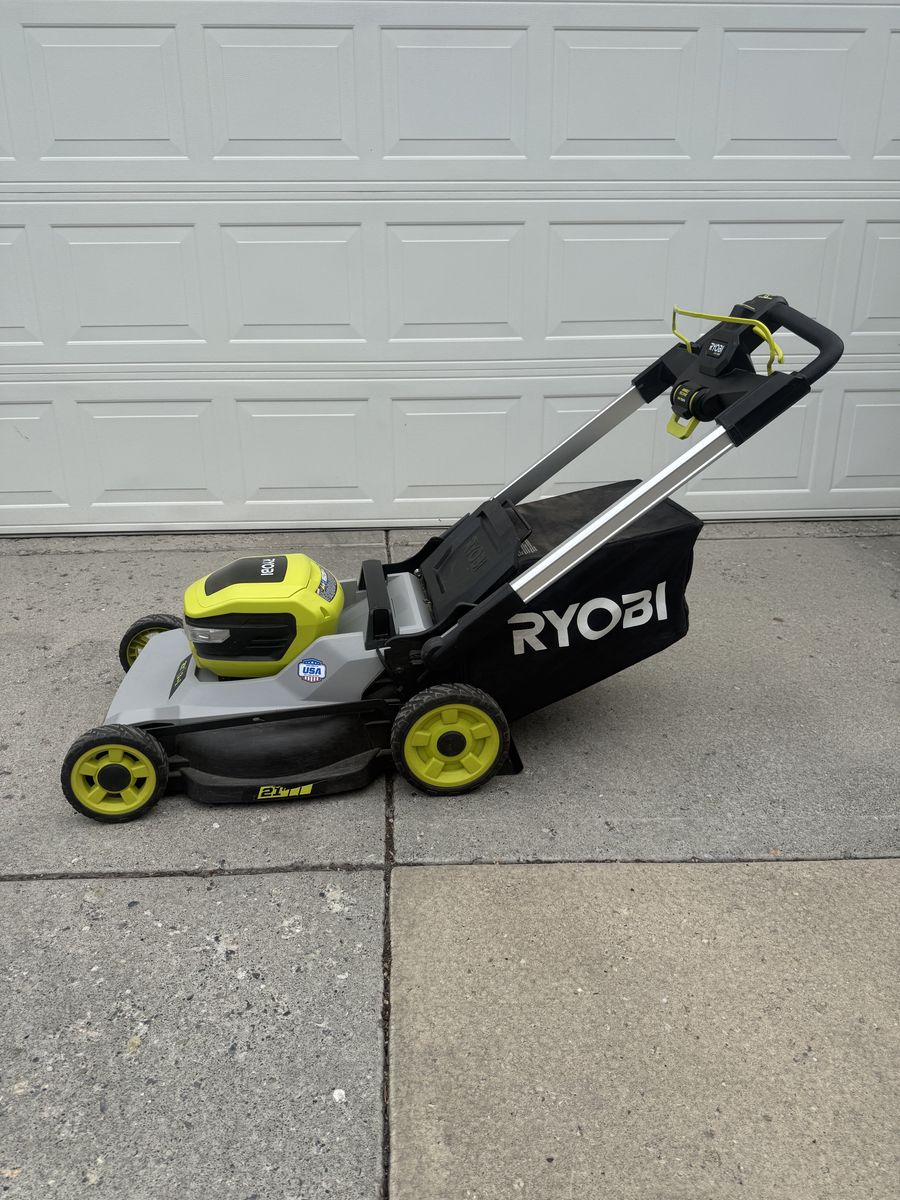 RYOBI 21" 40V HP Brushless Cordless Self-Propelled Lawn Mower with Bag